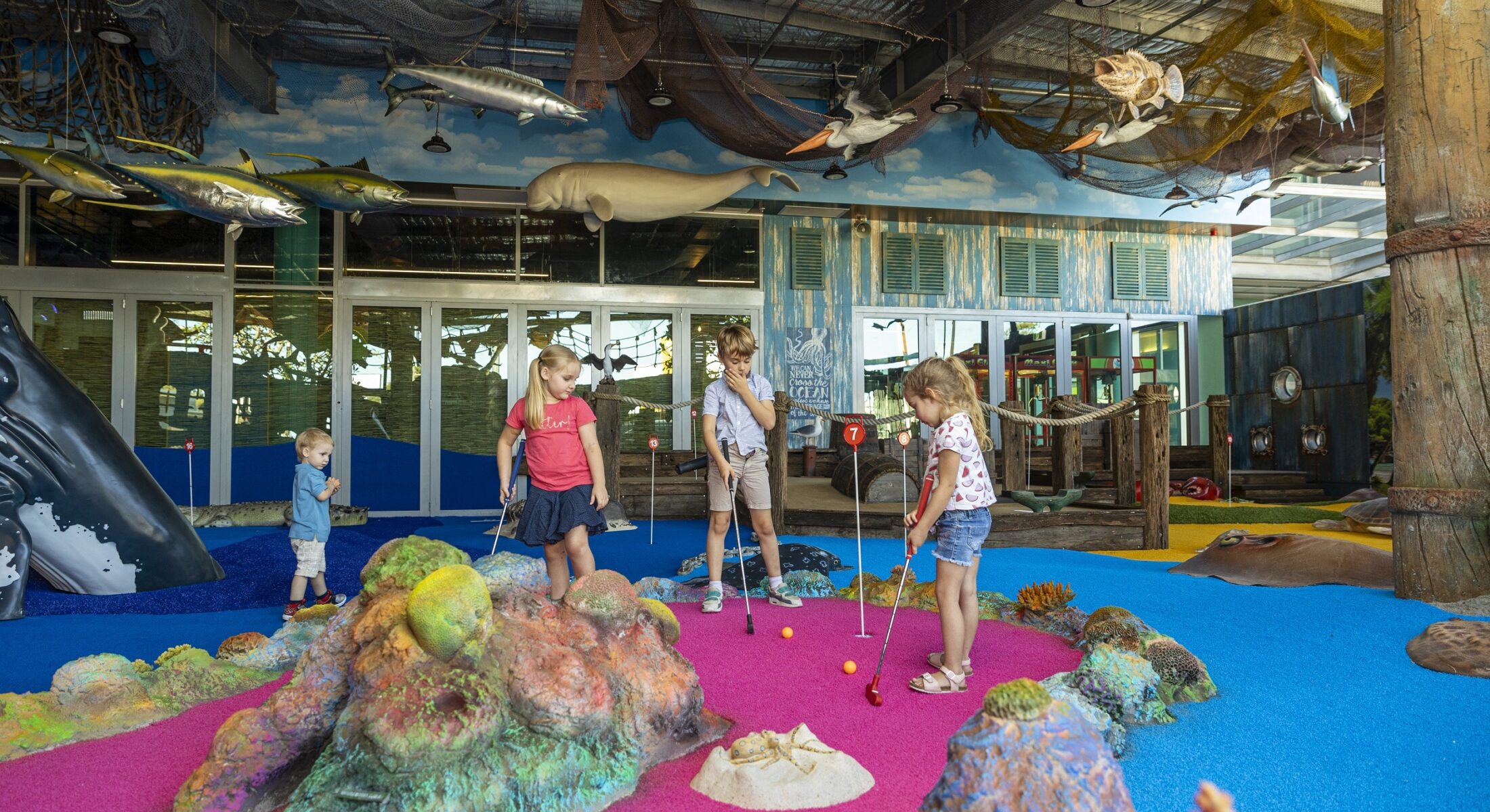 Undersea putt and play underwater themed mini golf kids on course redcliffe moreton bay Region