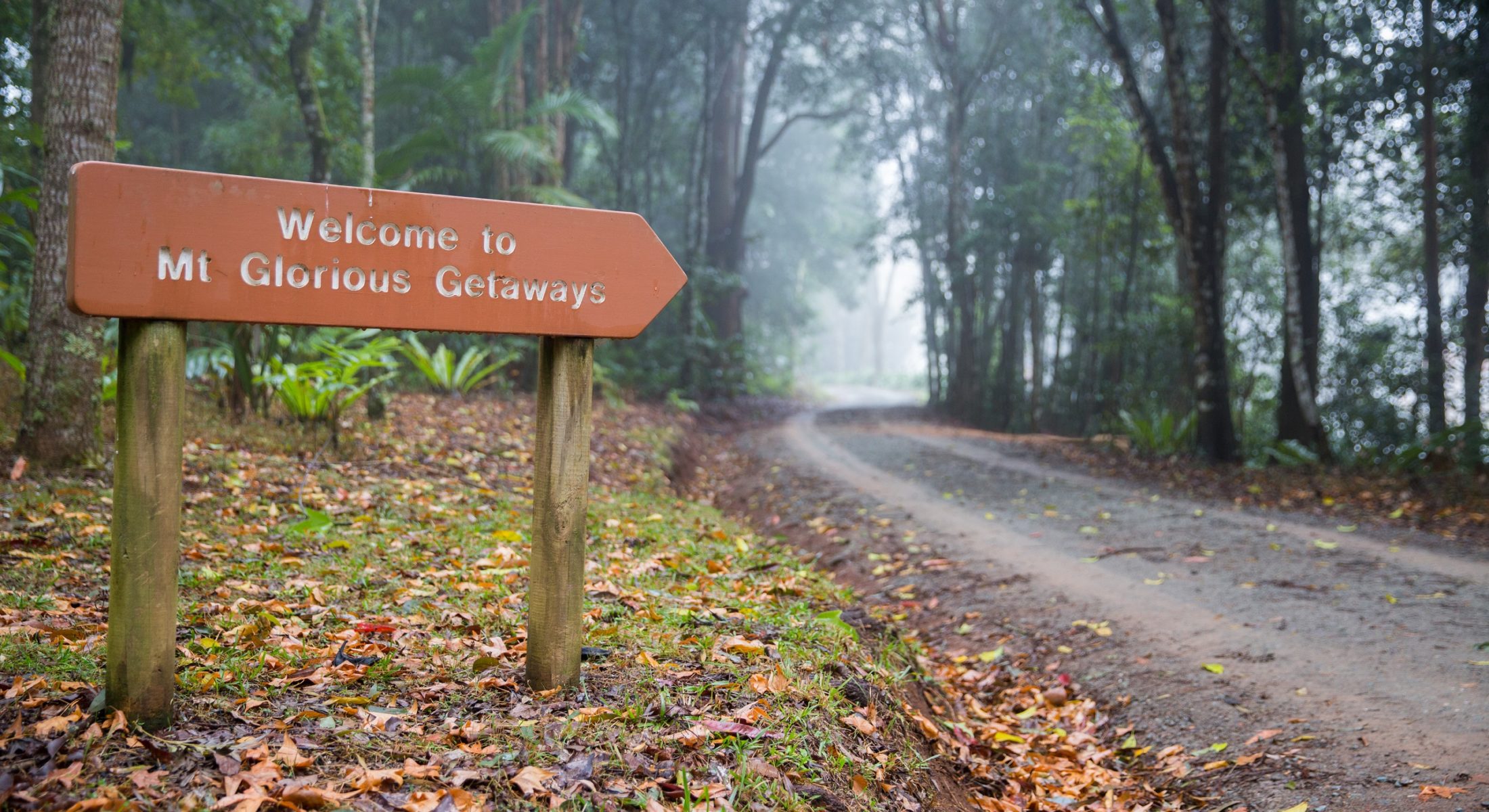 Mt Glorious Getaways Sign Welcome Moreton Bay Region